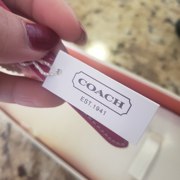 Coach Watch Authentic - Picture 6 of 9